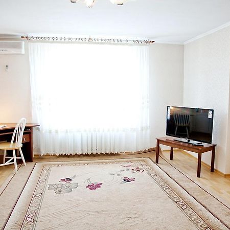 Poznyaky Apartments 키예프 외부 사진